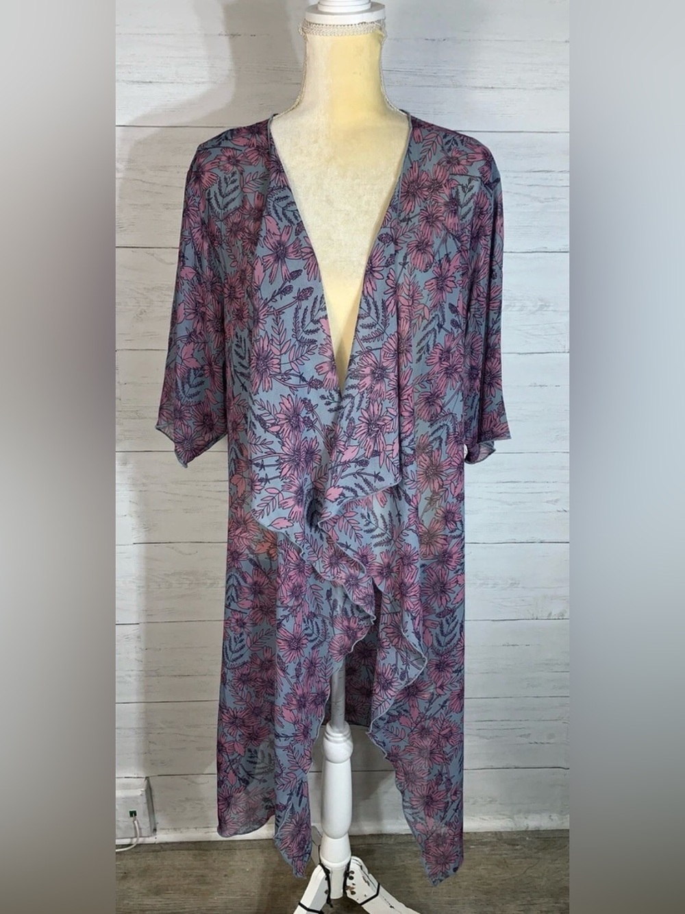 LuLaRoe Floral Kimono Duster Shirley in blue and pink